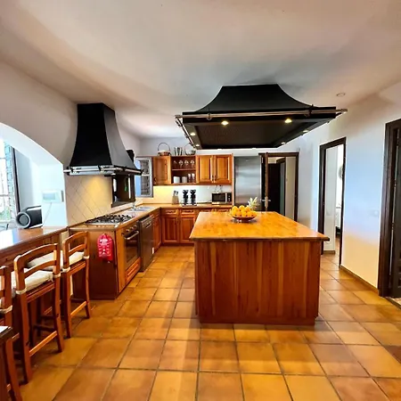 Naranja Villa